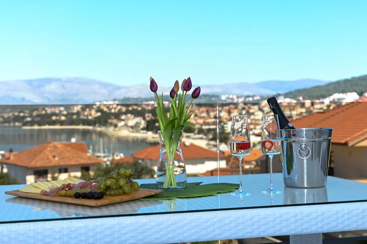 Karo Apartment Trogir