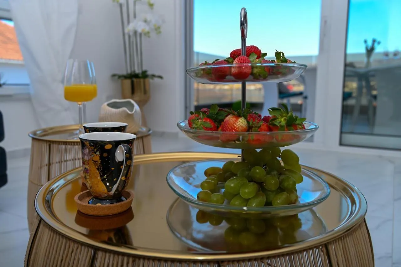 Karo Apartment Trogir