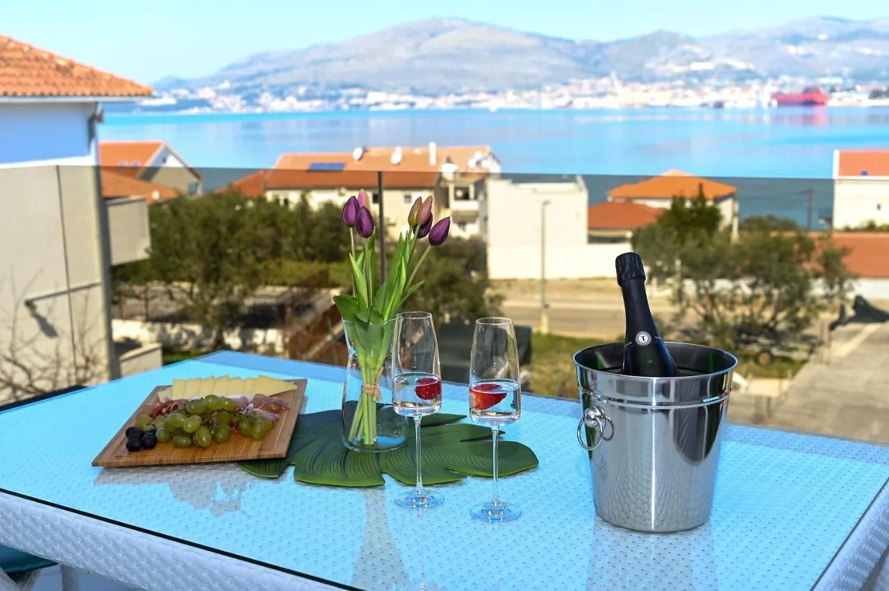 Karo Apartment Trogir
